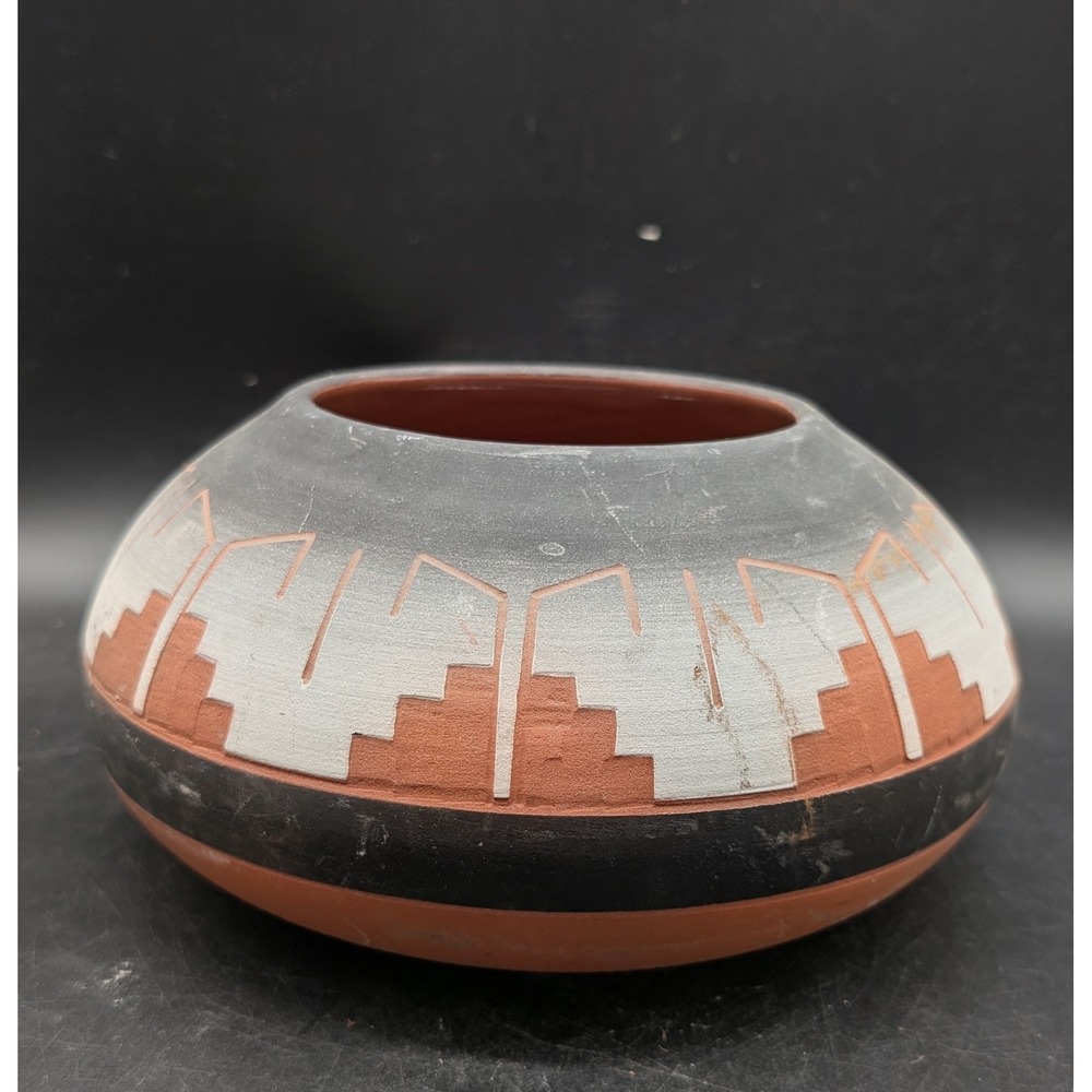 Southwestern Etched Terracotta Seed Pot Signed Geometric Clay Pottery Red Grey
